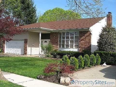 1st image of 2695 Beatrice Ln