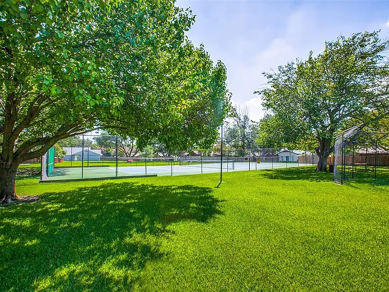 15542 Earlport Cir — Photo 17