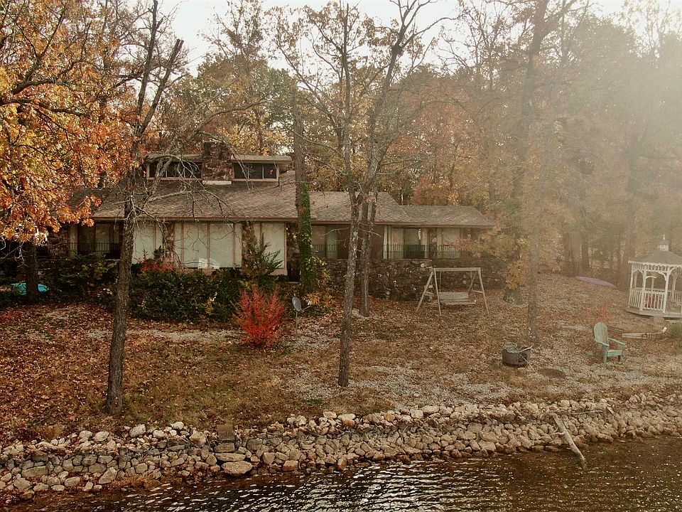 7th image of this home
