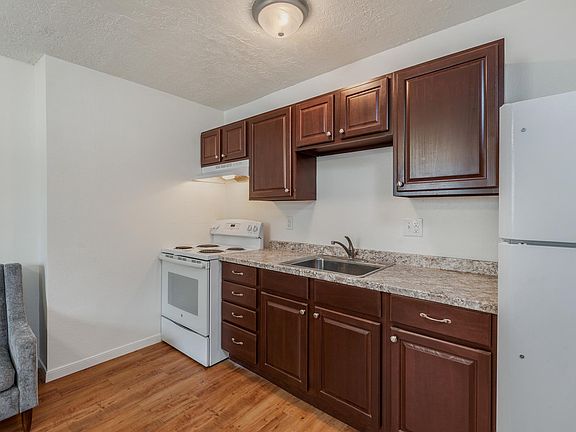 5th image of 4305 College Main St #13