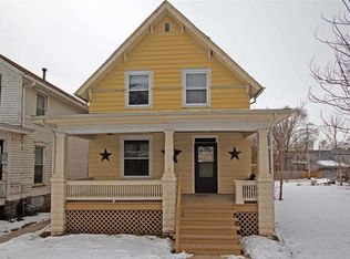 828 21st St, Rock Island, IL 61201