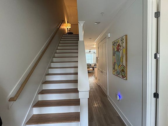 4th image of 30 Lynn Ln #101