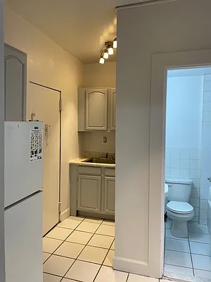 Rented by Nikia Vankeuren, LREB | media 10