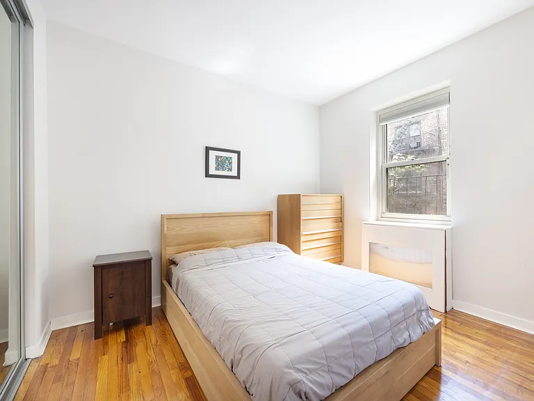 320 W 19th St #4A — Photo 7