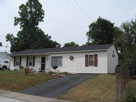 1st image of 317 Whitewater Dr