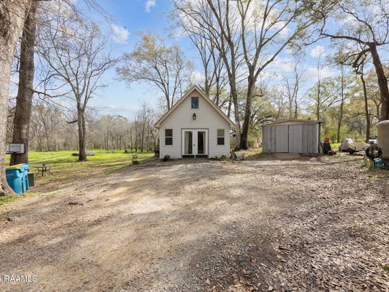 1046 Landrich Ln, Broussard, LA 70518