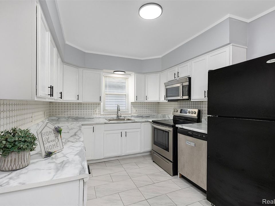 8287 Meadow Ave, photo 5