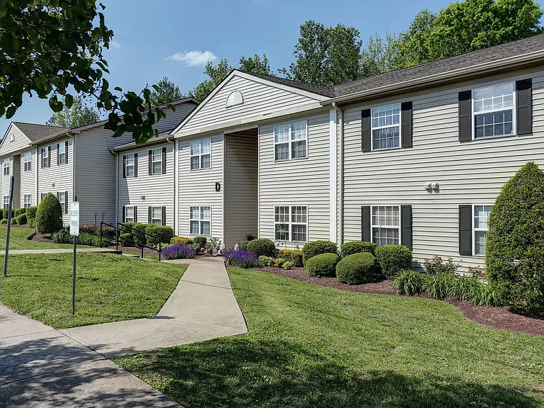 Ridgewood at Greenbrier — Photo 24