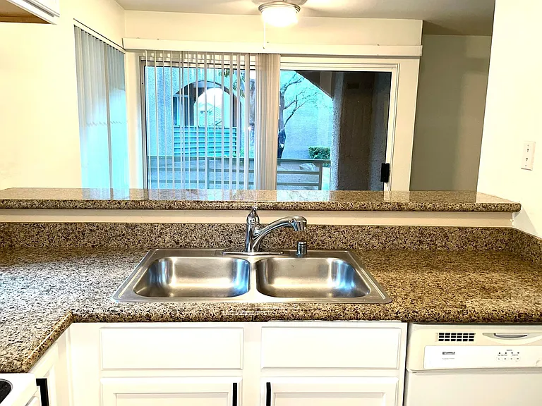 2121 Sealion Dr — Photo 17