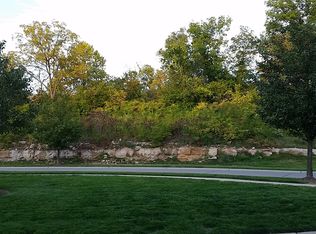 42 Kassebaum Ln APT 203, Saint Louis, MO 63129