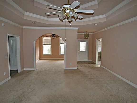 3rd image of 1110 N Wren Dr