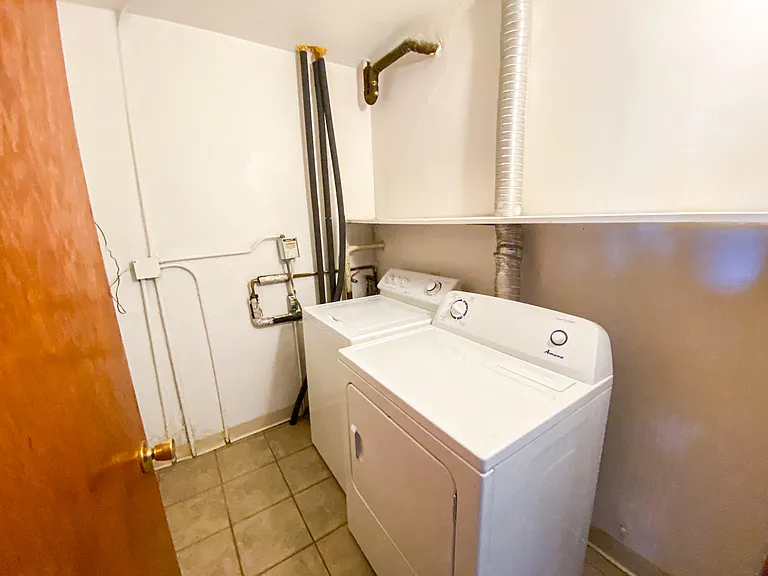 1035 Fiedler Ln #5 — Photo 8