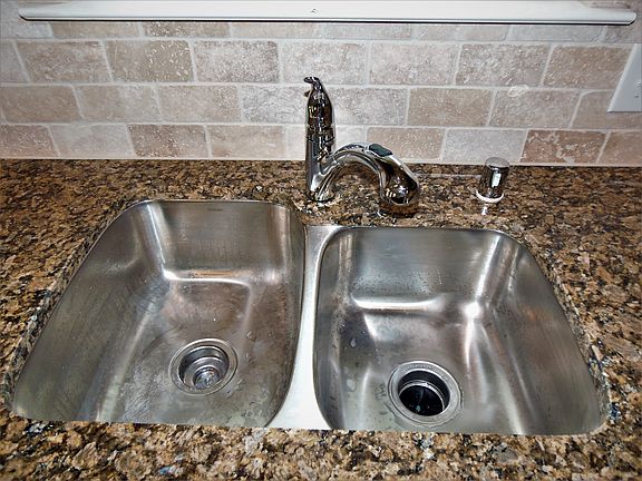 3rd image of 2525 Hillrich Dr