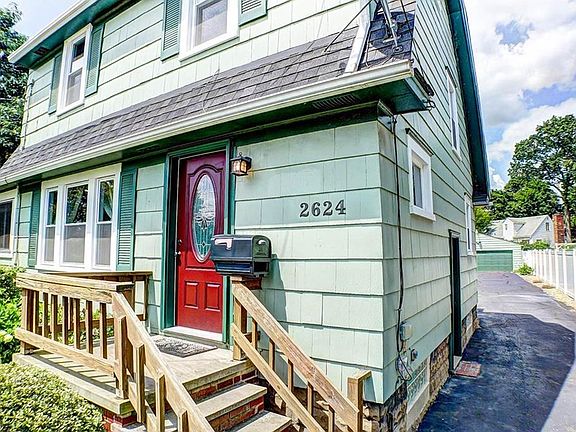 2nd image of 2624 3rd St