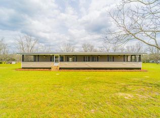 7014 College Ave, Blackshear, GA 31516