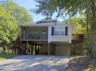 154 NE 18th St, Oak Island, NC 28465