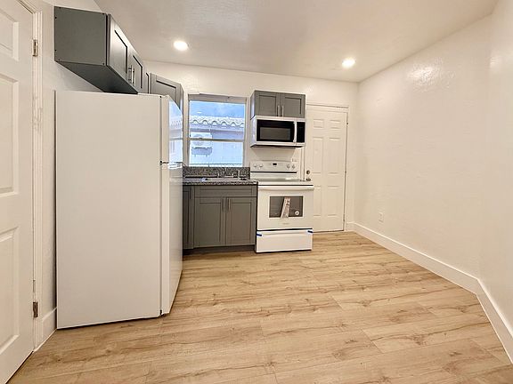 5th image of 7724 NE 1st Ave #C