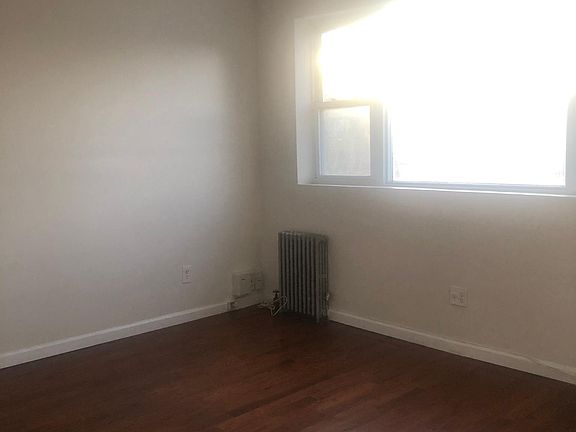 4th image of 10214 Avenue J