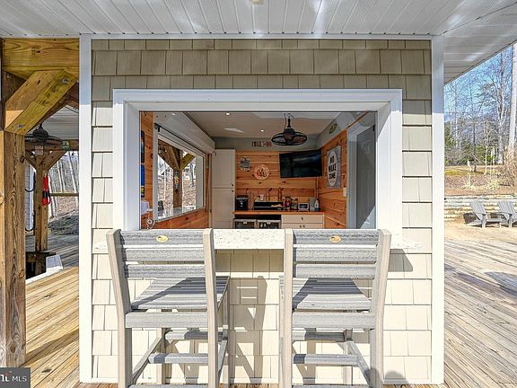 5th image of 14 Elnor Rd