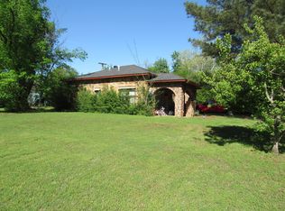 1802 W Cline St, Clarksville, AR 72830
