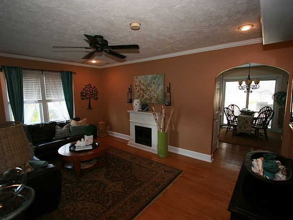 5th image of 6201 S 40th St