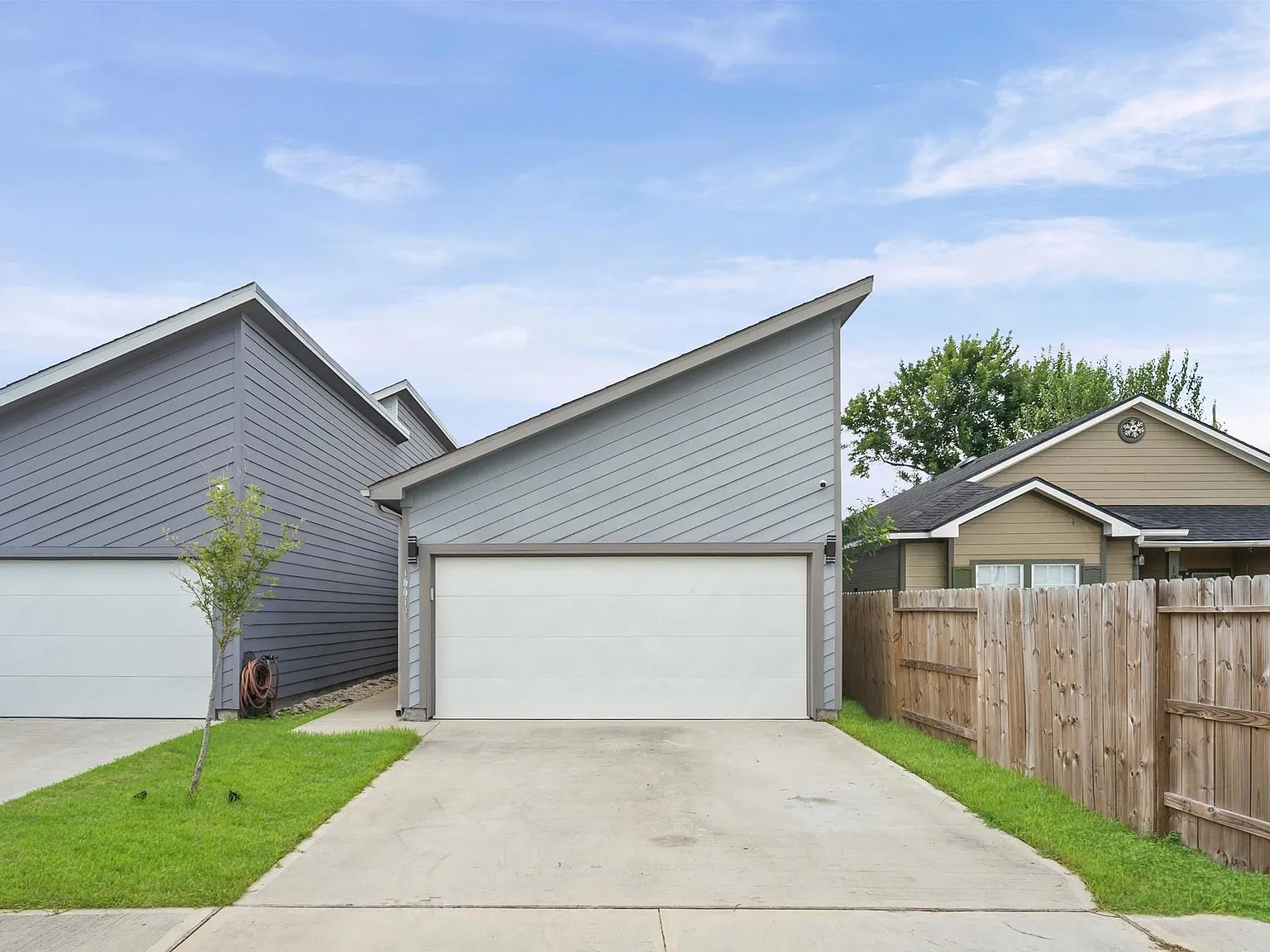 3 bed, 2.0 bath, 1570 sqft, $1,950 — Photo 2