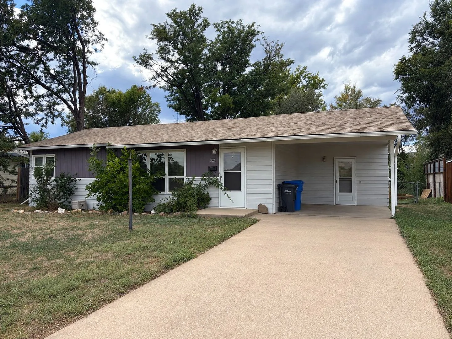 Lease Today & Pay No Rent Until October | Convenient Central Fort Collins 3 Bedroom Home Close to... — Photo 1