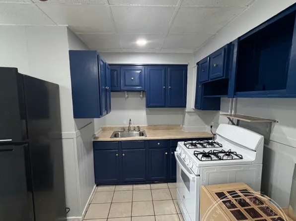 439-441 Rivet St, 439-441 Rivet St #1W, New Bedford, MA 02740