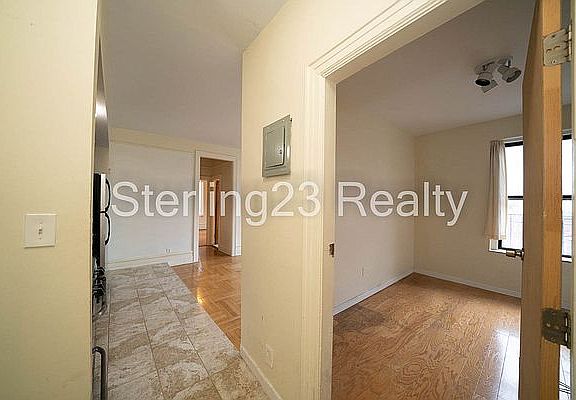 4th image of 23-03 28th St #3F
