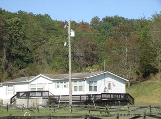 32 Lamb Ln, Louisa, KY 41230