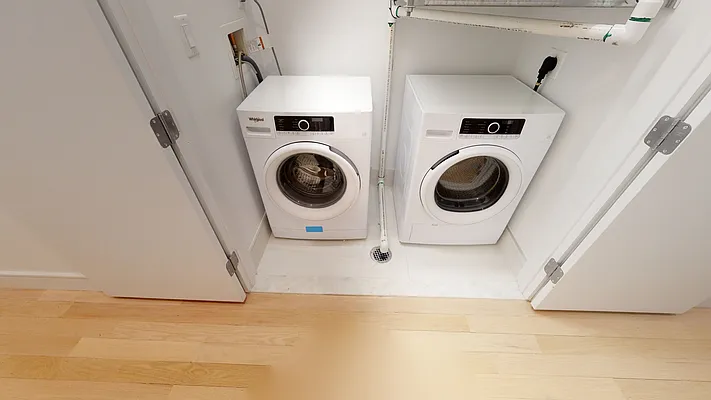 Rented by Flatiron Real Estate Advisors LLC | media 18