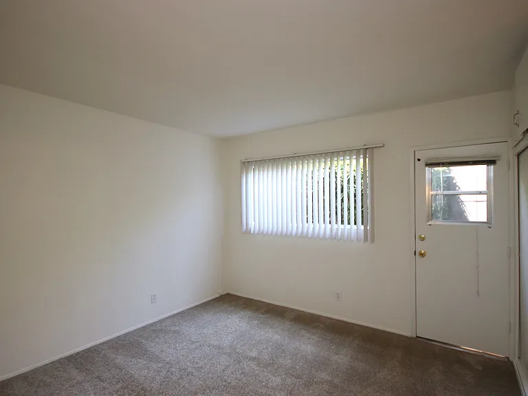 56 N Eloise Ave #2 — Photo 12