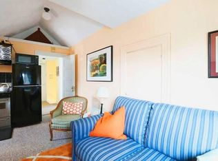 430 Angell St #3, Providence, RI 02906