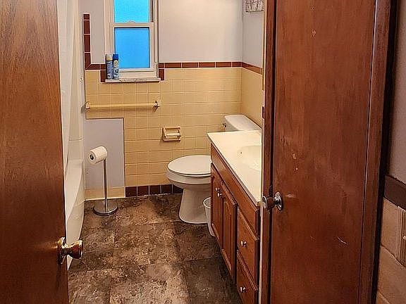 5th image of 5503 Whitehaven Ave