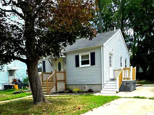 51 Warren Ave, Bellmawr, NJ 08031