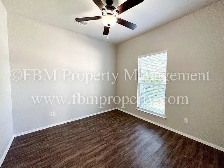 818 Rose St #A — Photo 6