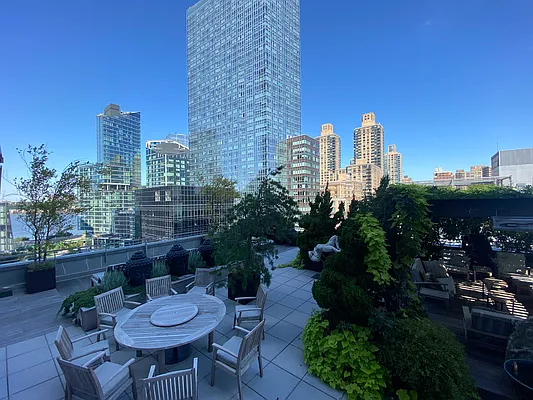 Rented by River2River Realty | media 27