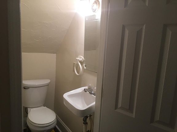 2nd image of 224 S Alexander St