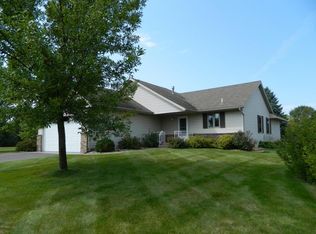 1280 Westbrook Cir, Alexandria, MN 56308