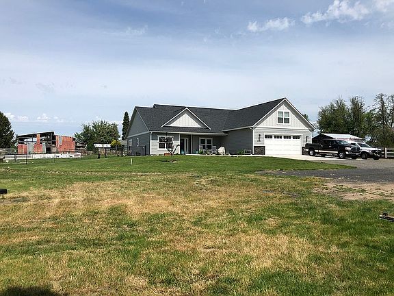 Large lot room for shop