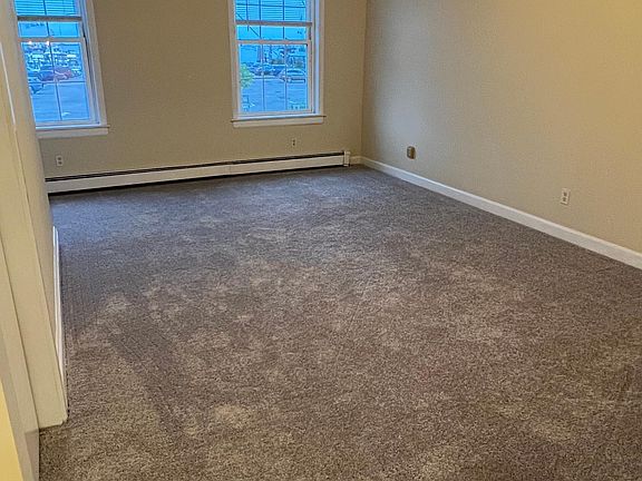 2nd image of 30 Chandler Sq #10