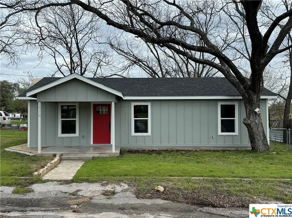 1510 Mesquite St, Goldthwaite, TX 76844