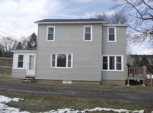 6010 W Lake Rd, Auburn, NY 13021