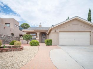 7042 Black Ridge Dr, El Paso, TX 79912