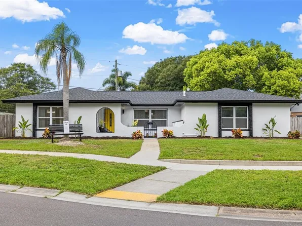 7300 Windsor Ln, Clearwater, FL 33764