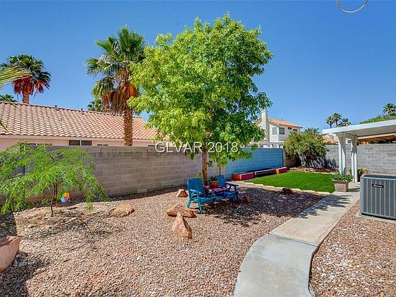 3rd image of 1415 Grey Knoll Cir