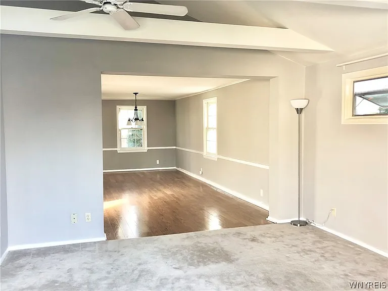 200 Koenig Rd — Photo 11