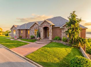 295 Split Rock Drive, Hollister, MO 65672