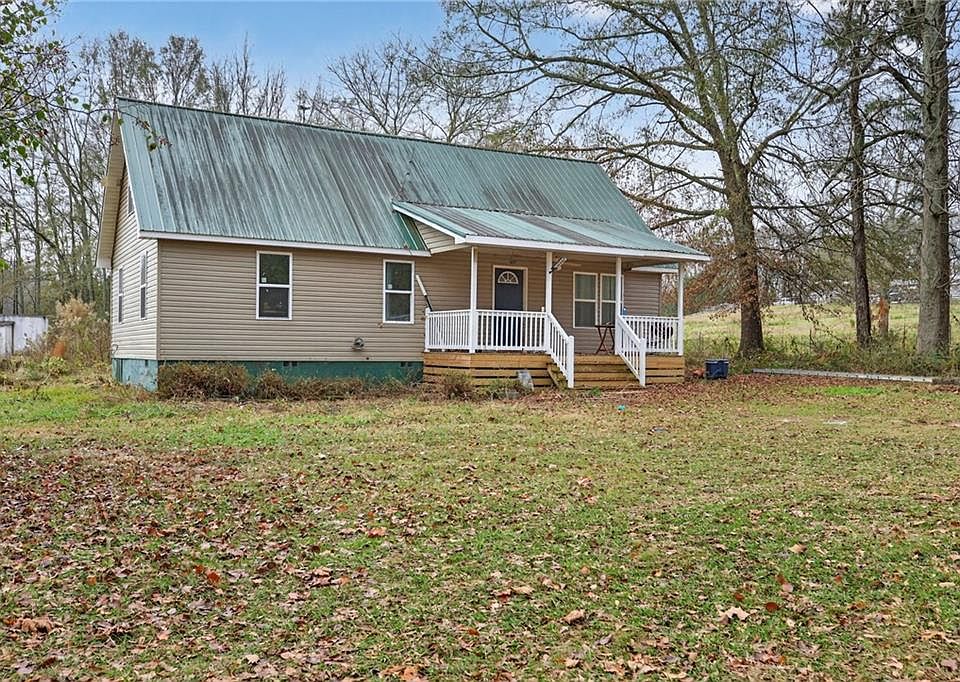 1st image of 712 W 5th Hwy