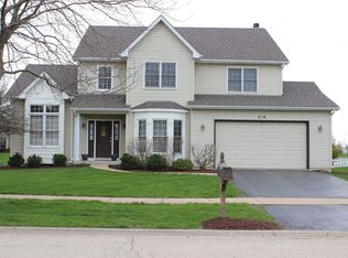 276 Morgan Valley Dr, Oswego, IL